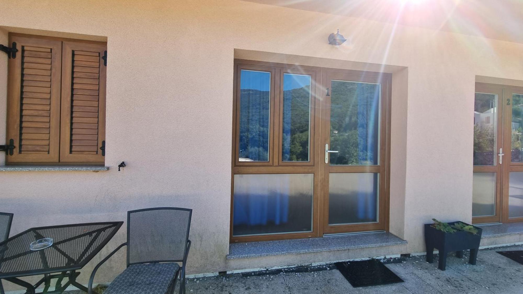 Apartmani Barbara Brseč מראה חיצוני תמונה