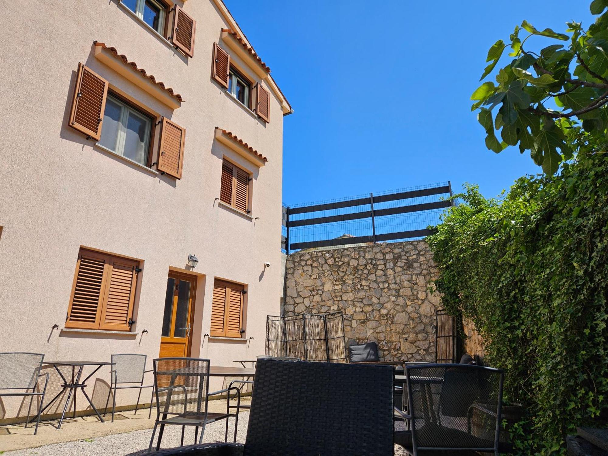Apartmani Barbara Brseč מראה חיצוני תמונה